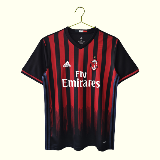 AC Milan 16/17 Local